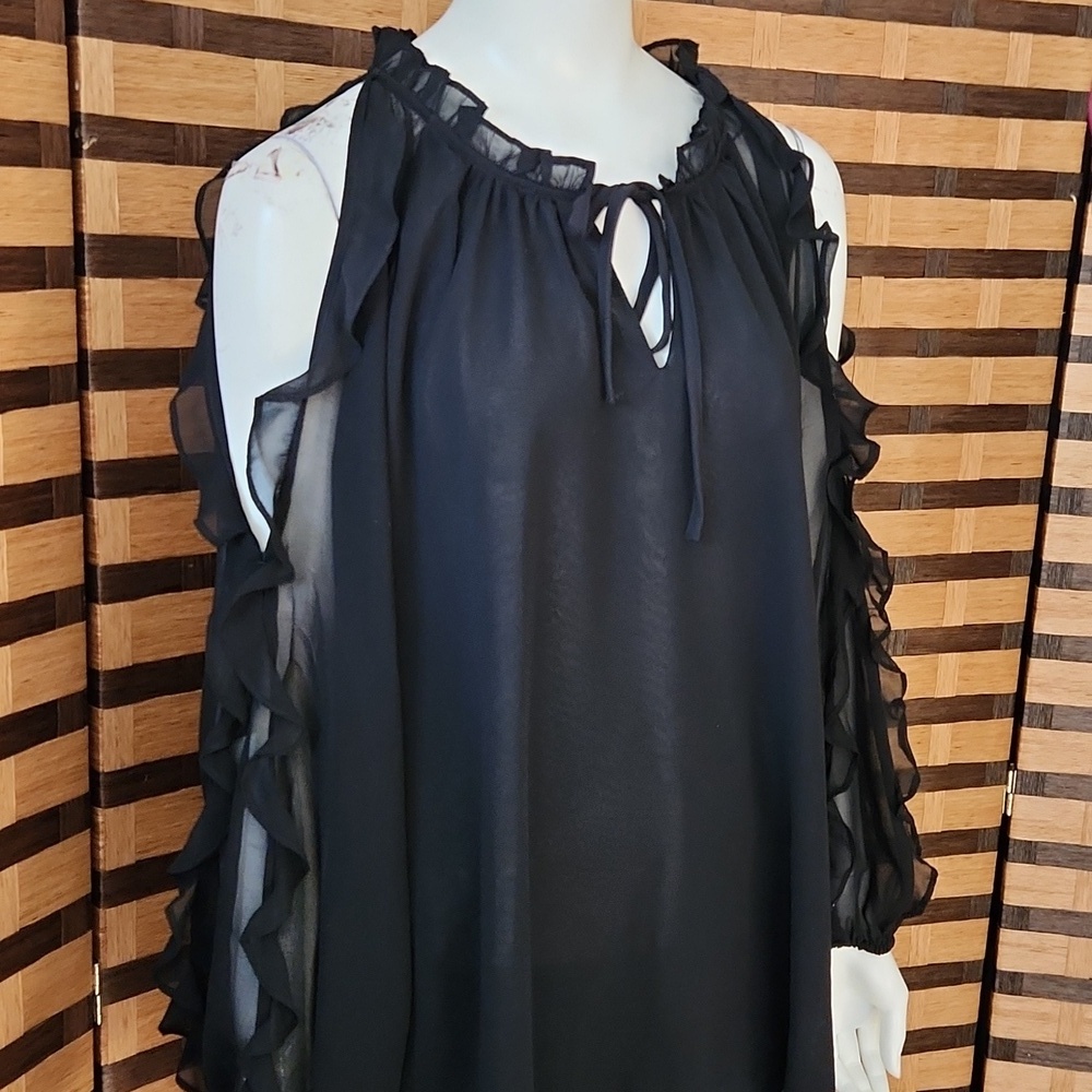 EUC! 1STATE Chiffon ruffle one shoulder top